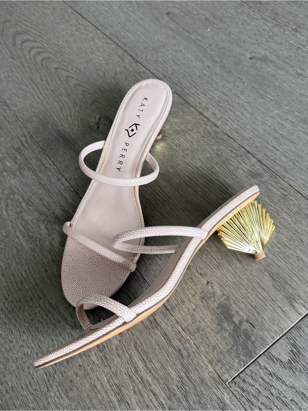 Katy Perry "The Scalloped Shell" sandal